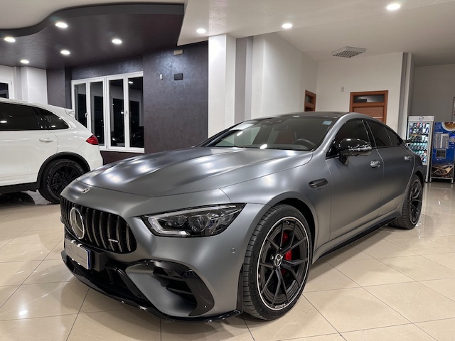 Mercedes AMG GT4